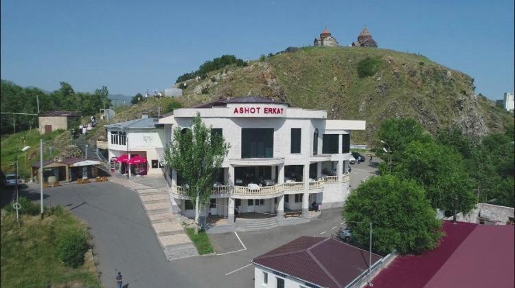 Hotel Ashot Erkat Sevan Buitenkant foto
