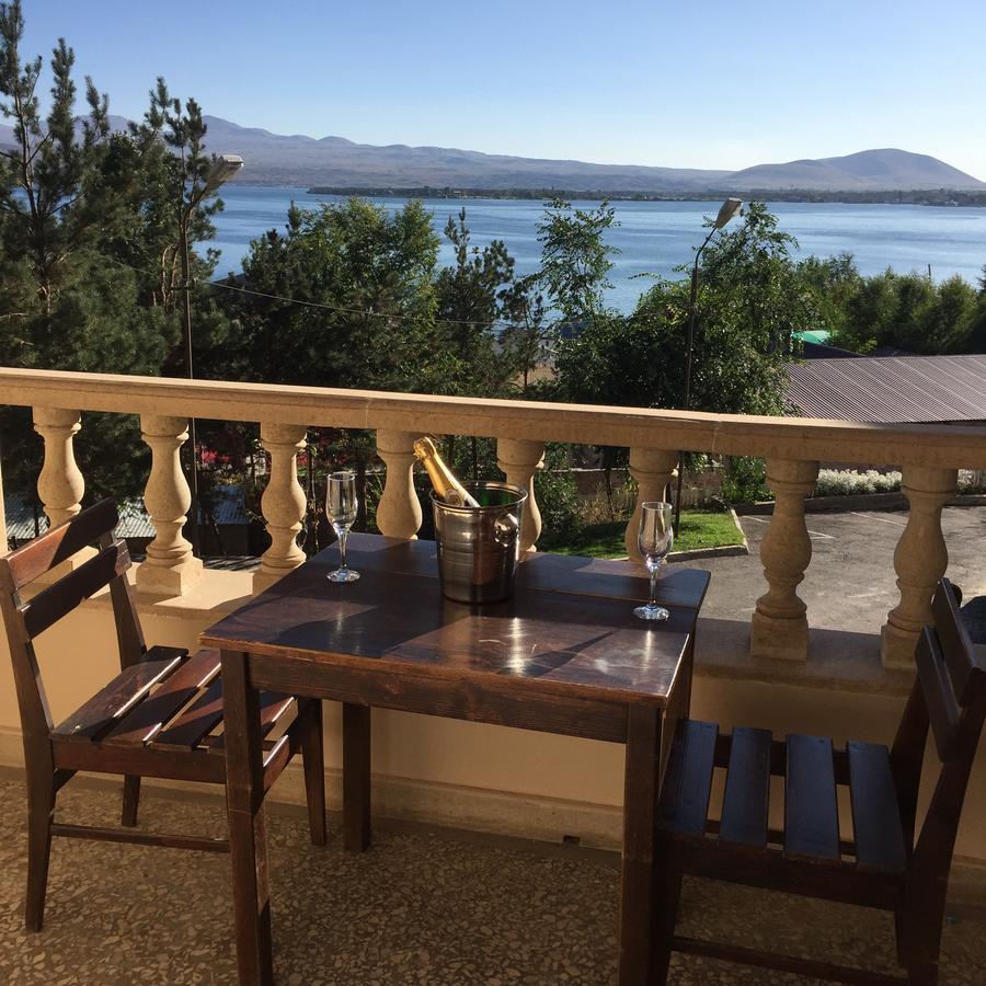 Hotel Ashot Erkat Sevan Buitenkant foto
